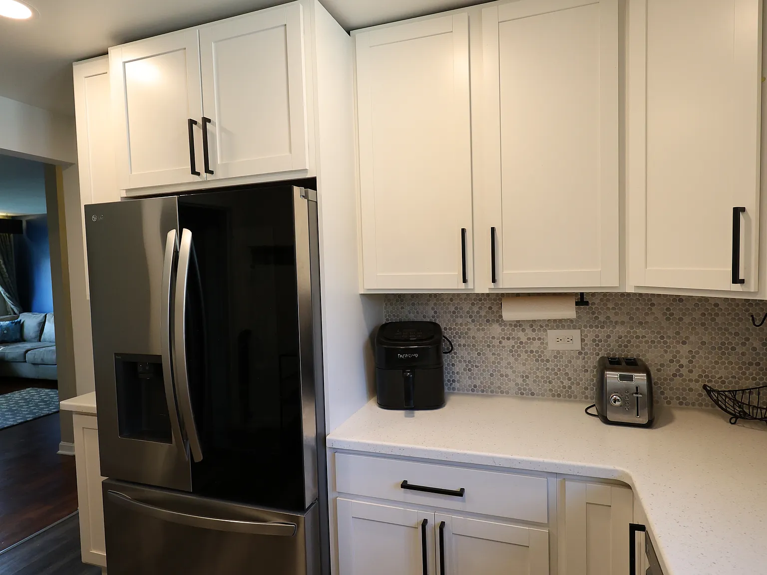 3 bed, 1125 sqft, $2,700 — Photo 4