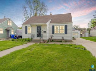 716 S Williams Ave, Sioux Falls, SD 57104
