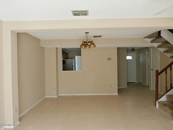 5th image of 7062 Prestwick Cir S