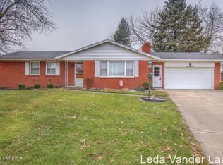 4600 Bluegrass Dr SE, Kentwood, MI 49546