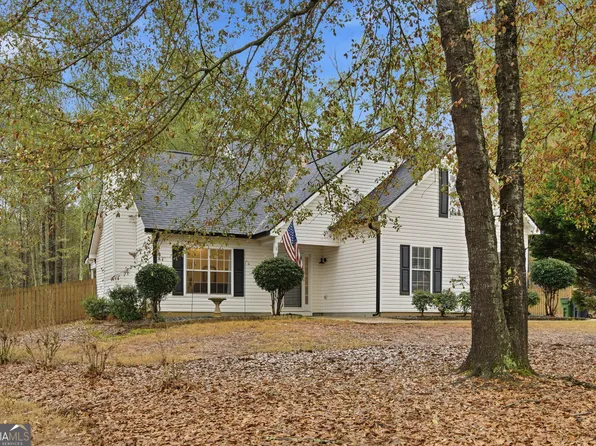 5 Riverside Dr, Sharpsburg, GA 30277