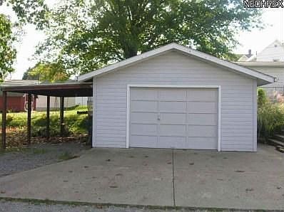 5th image of 917 N Tuscarawas Ave