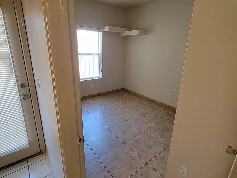 703 Athenian Way — Photo 8