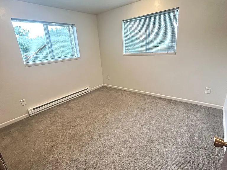 640 W Valley Dr — Photo 21