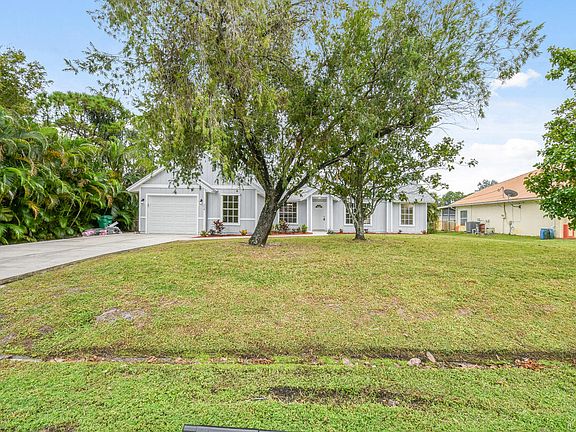 5th image of 308 SW Donna Terrace