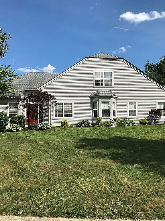 2 Henley Cir photo 1