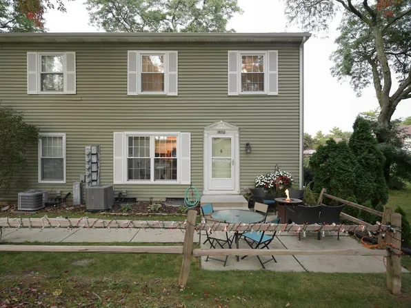 38532 Harbor Ln, Clinton Township, MI 48038
