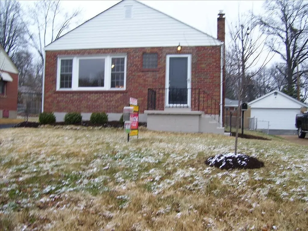 10215 Midland Blvd photo 1
