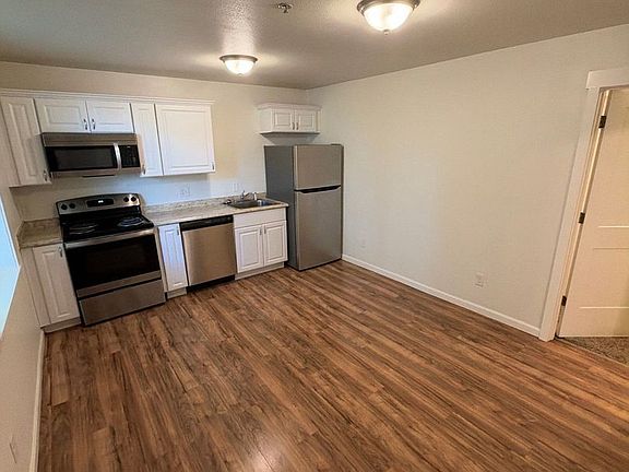 3rd image of 200 Railroad Ave #1