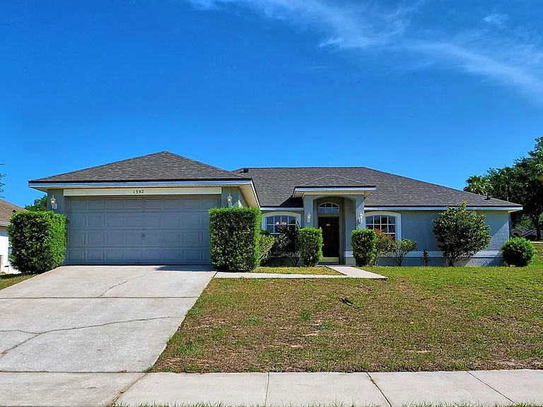 1392 Willow Wind Dr — Photo 1