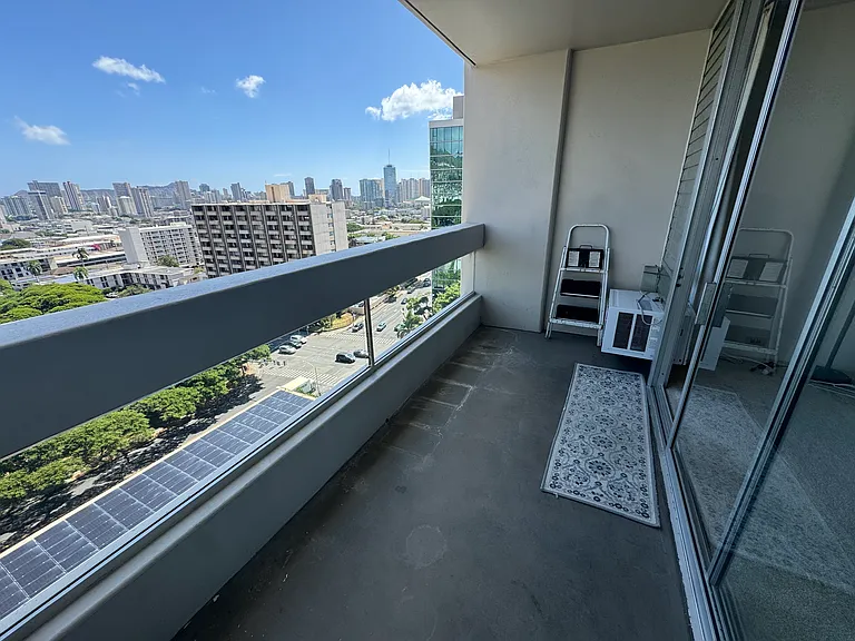 1212 Punahou St #1403 — Photo 5