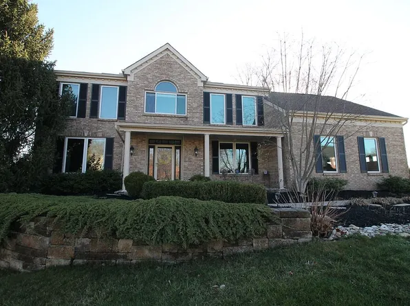 1402 Bur Oak Ct, Hebron, KY 41048