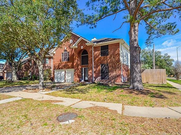 2nd image of 3702 Lauderwood Ln