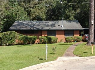 609 W 20th St, Laurel, MS 39440