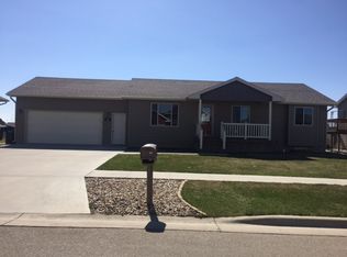 900 17th Ave NE, Watertown, SD 57201