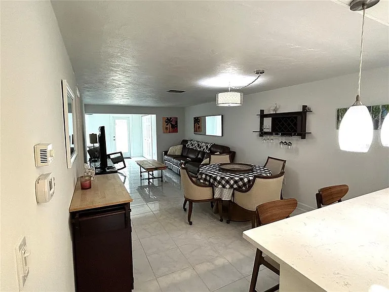 4211 Stratford Dr #4211 — Photo 8