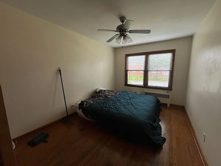 7254 W Center St — Photo 12