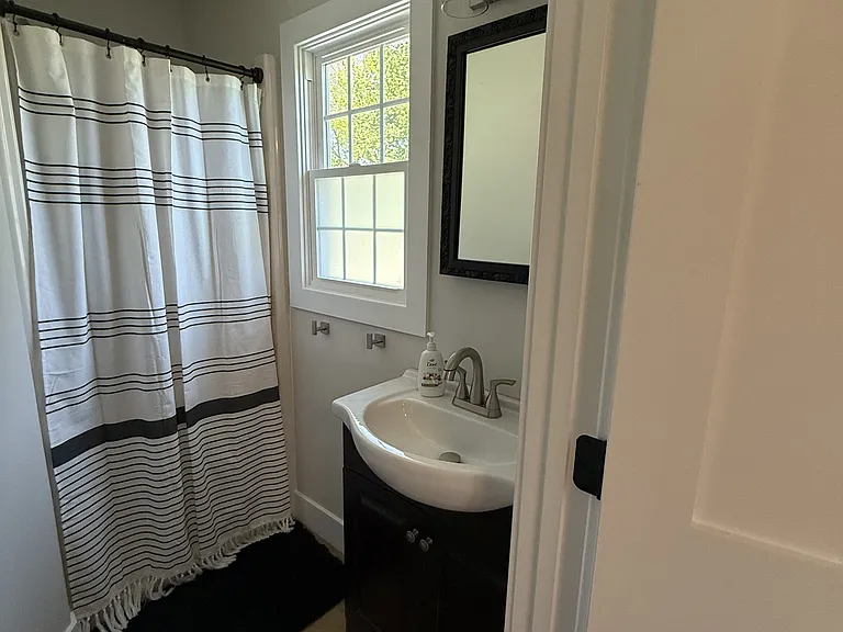 2207 Boxwood Ln — Photo 14