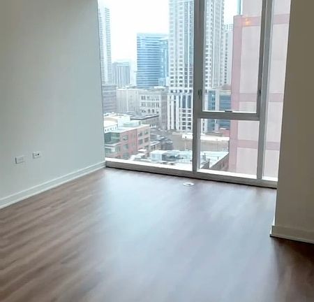 4th image of 149 W Kinzie St