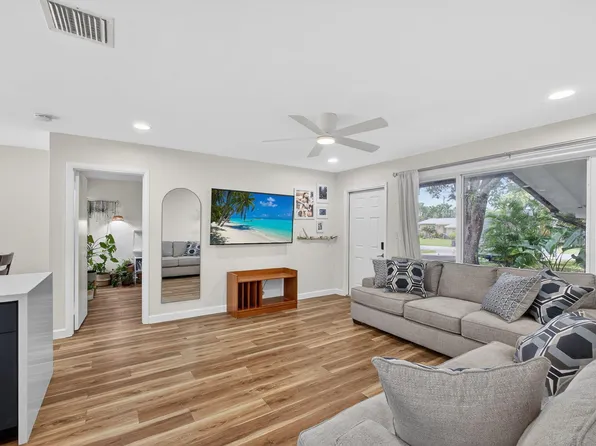 847 Belmont Drive, West Palm Beach, FL 33415