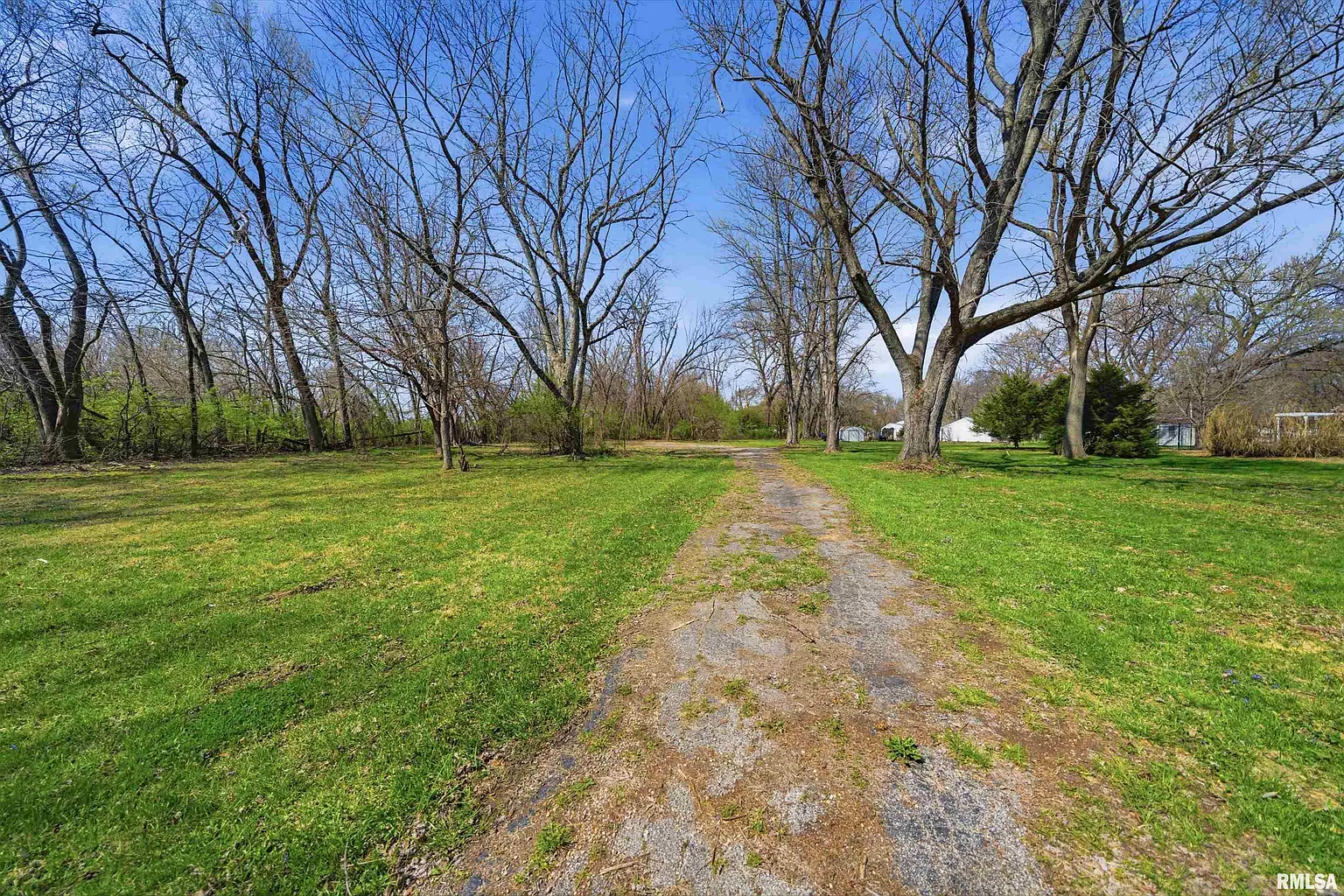 1401 N Boyd Ave photo 1
