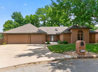 3402 S Valley View Avenue, Springfield, MO 65804