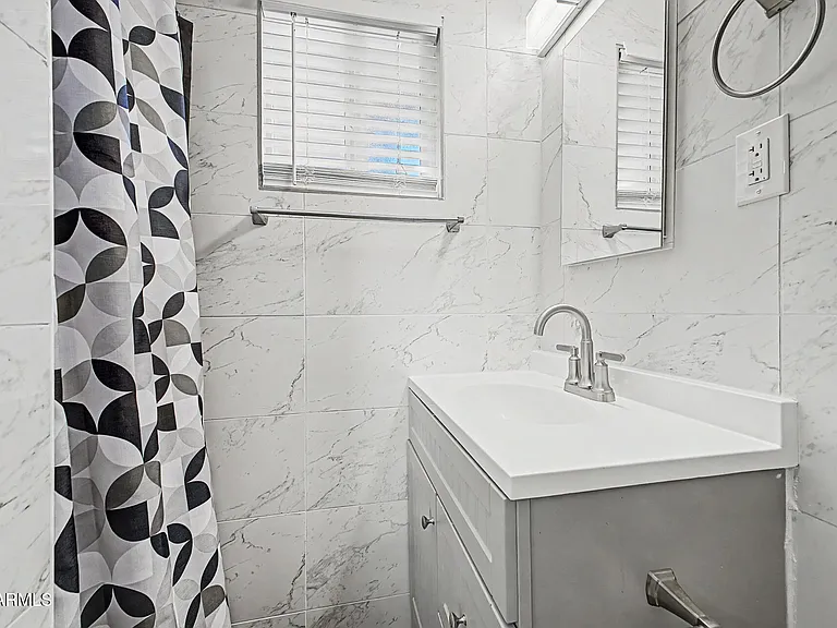 515 E Vista Del Cerro Dr — Photo 21