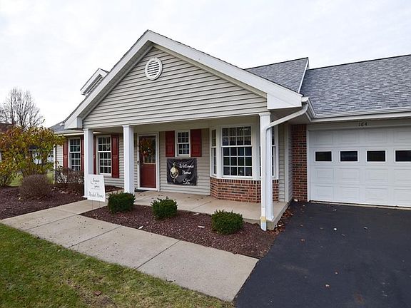 3rd image of 164 Valley Cir NE