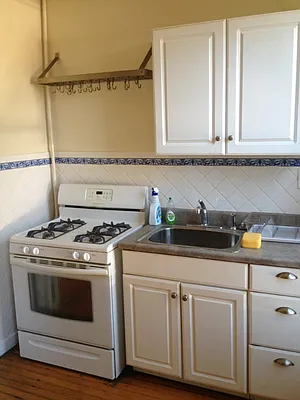 Rented by Bedford Realty USA Corp | media 22