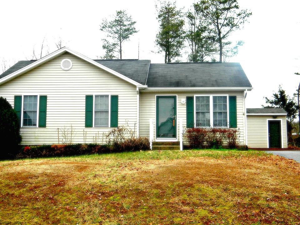 1st image of 8507 S Oaks Ct