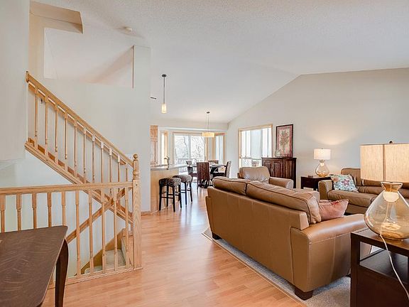 4th image of 405 Rum River Dr NW