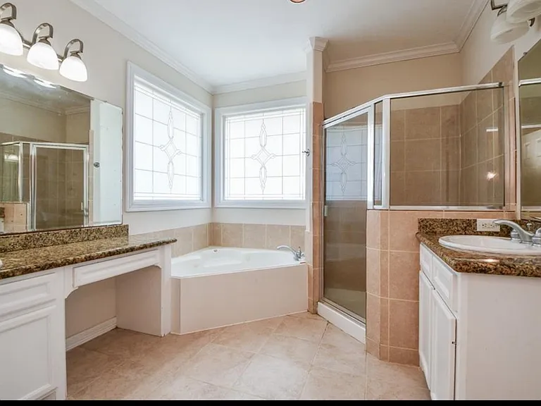 8002 Stoneyway Dr — Photo 20