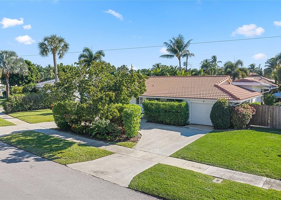 1st image of 491 NW 13th Drive