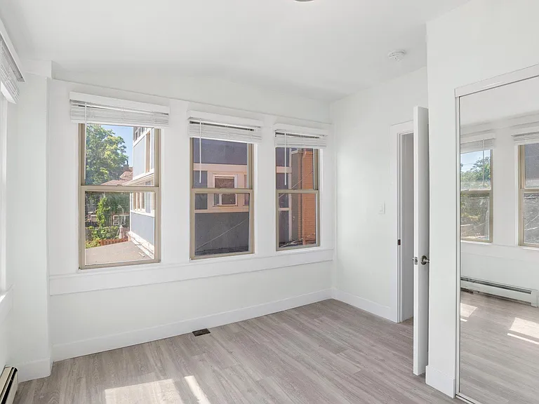 1256 N Corona St #4 — Photo 11
