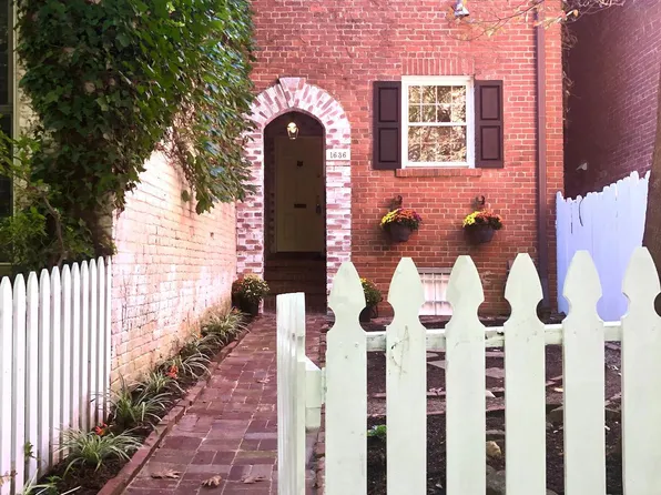 1636 32nd St NW, Washington, DC 20007