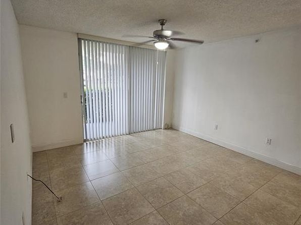 12172 Saint Andrews Pl APT 110