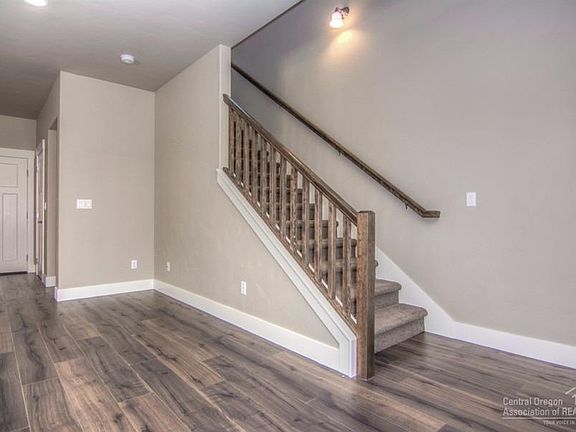 4th image of 61524 Lorenzo Dr