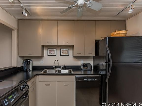 4th image of 4151 S Atlantic Ave APT 504