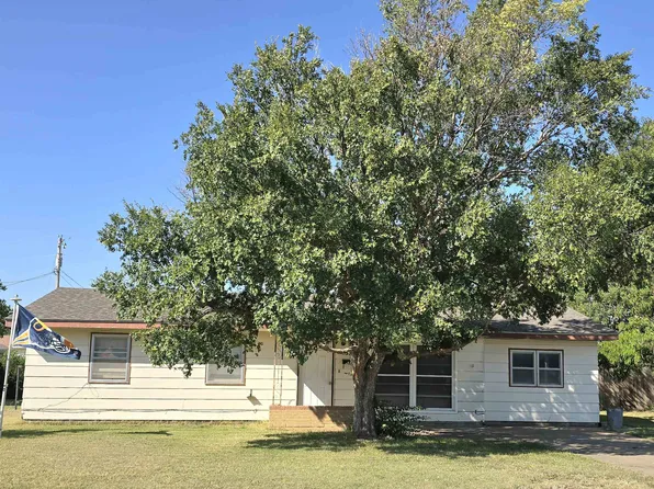 1317 Felten Dr, Hays, KS 67601