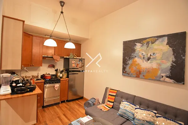 Rented by Yaffa Realty LLC | media 29