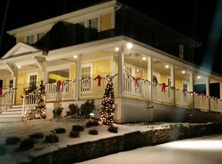 93 Dedham St, Dover, MA 02030