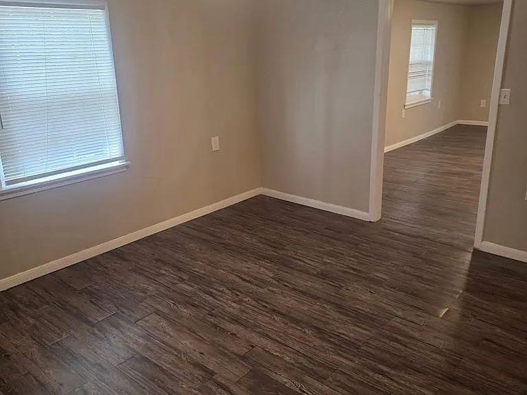 1200 E Saint Francis Ave — Photo 3