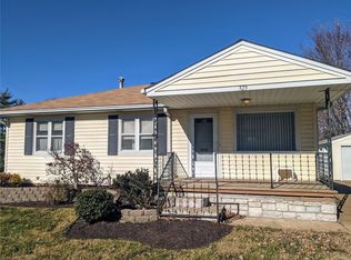 323 Reavis Pl, Saint Louis, MO