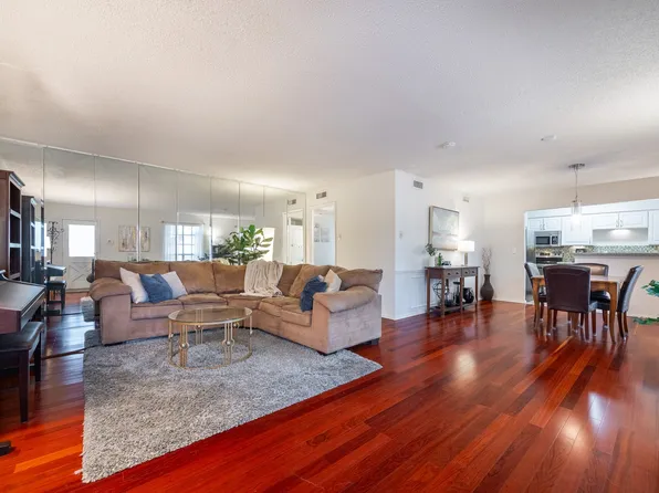 6027 E University Blvd #215, Dallas, TX 75206