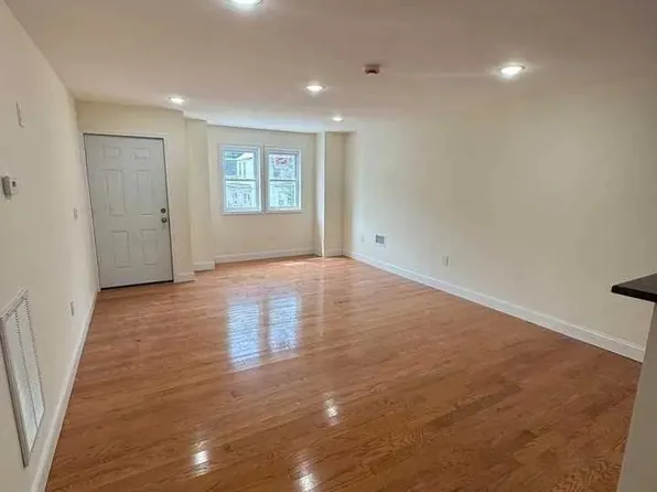 (undisclosed Address), East Orange, NJ 07018