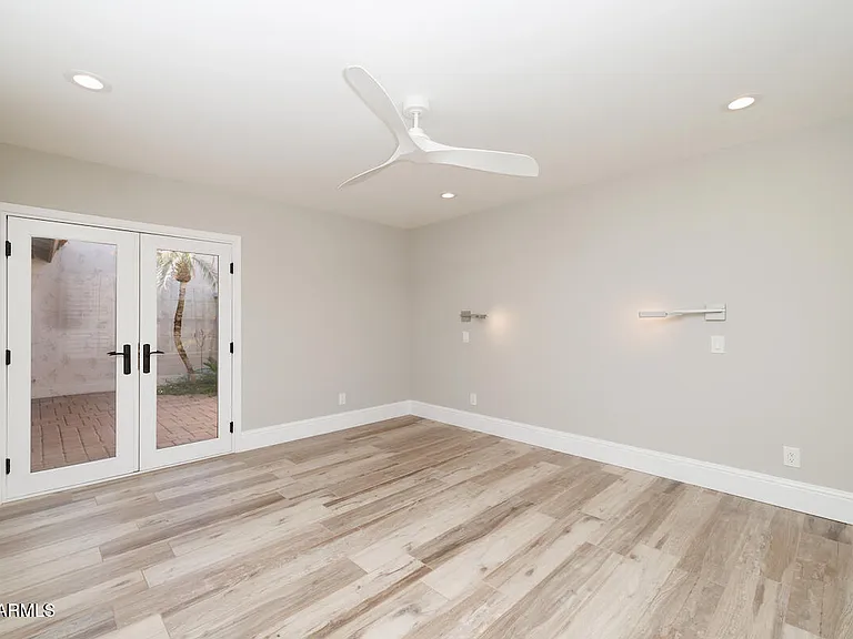 6349 N 78th St #103 — Photo 22