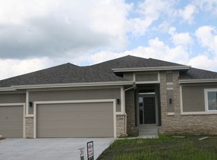 2306 NE 16th St, Ankeny, IA 50021