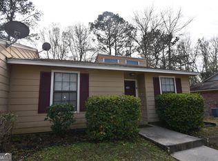 304 Admirals Walk Dr, Saint Marys, GA 31558