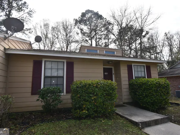 304 Admirals Walk Dr, Saint Marys, GA