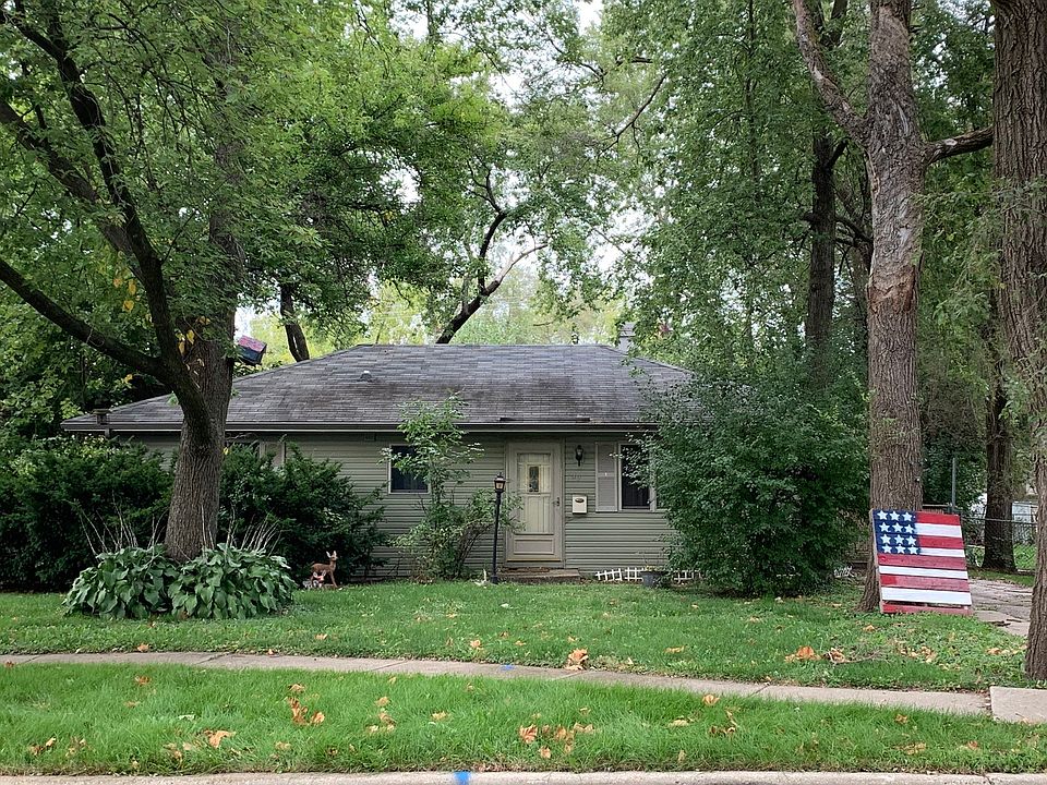 1st image of 40 Golf View Ln